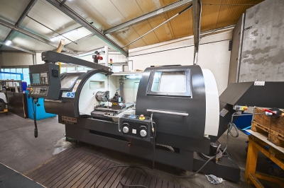 CNC-Drehmaschine Chevalier FCL-2160H bei duotec Sondermaschinenbau