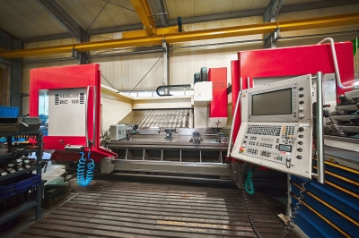 CNC-Fräsmaschine Hedelius BC100 im Maschinenpark von duotec Sondermaschinenbau