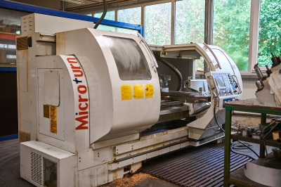 CNC-Drehmaschine Microturn Challenger BNC 2200 bei duotec Sondermaschinenbau